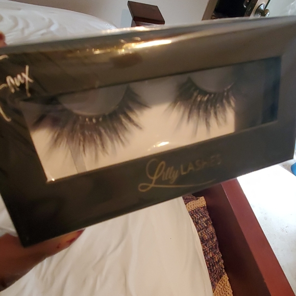 Sexy Mink Eyelashes - Picture 2 of 2